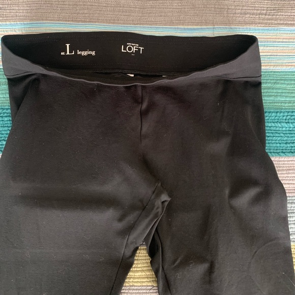 Black Loft cropped leggings, size large, VGUC like new - Picture 1 of 3